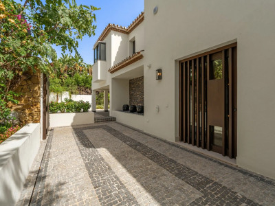 Villa en venta en Rocio de Nagüeles, Marbella Golden Mile