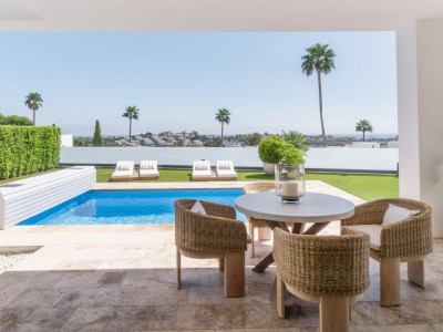 Villa zum Verkauf in Atalaya Fairways, Benahavis