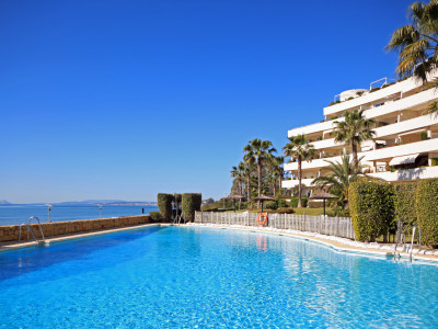 Adosado en venta en Los Granados Playa, Estepona