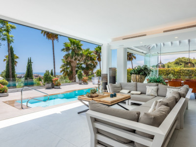 Villa en venta en El Capricho, Marbella Golden Mile