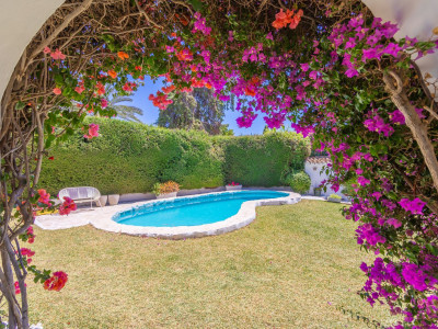 Villa en venta en Guadalmina Alta, San Pedro de Alcantara