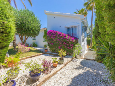 Villa en venta en Guadalmina Alta, San Pedro de Alcantara