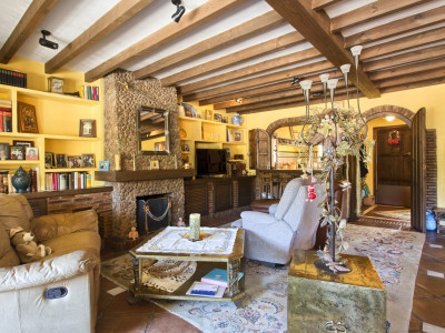 Adosado en venta en Benahavis Centro, Benahavis