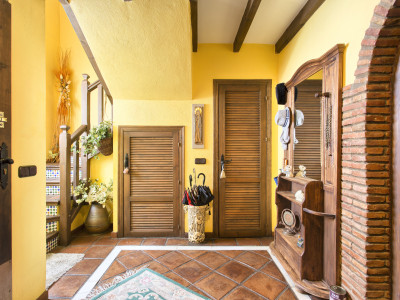 Adosado en venta en Benahavis Centro, Benahavis
