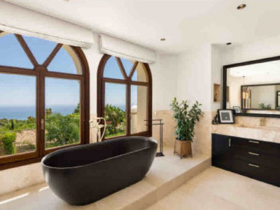 Villa en venta en Sierra Blanca, Marbella Golden Mile