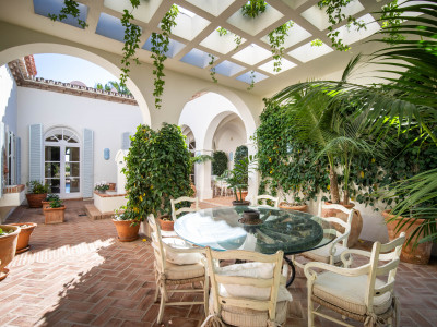 Villa à vendre à Altos Reales, Marbella Golden Mile
