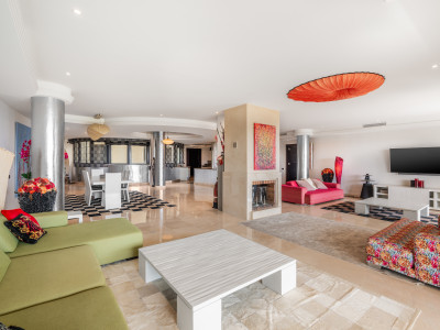 Apartment for sale in Laguna de Banus, Marbella - Puerto Banus