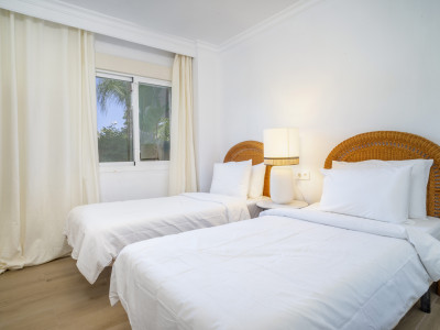 Erdgeschosswohnung zum Verkauf in La Dama de Noche, Nueva Andalucia