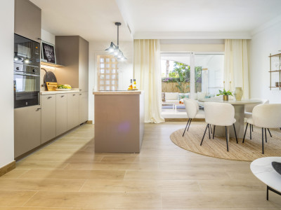 Erdgeschosswohnung zum Verkauf in La Dama de Noche, Nueva Andalucia