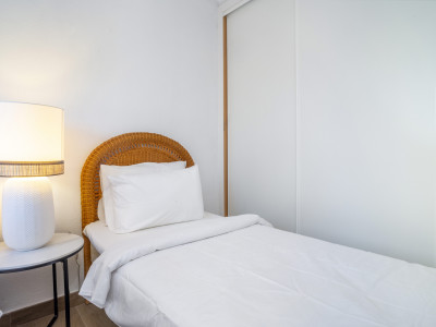 Erdgeschosswohnung zum Verkauf in La Dama de Noche, Nueva Andalucia