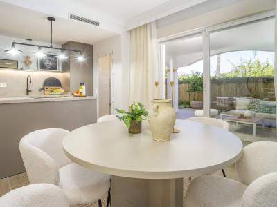 Erdgeschosswohnung zum Verkauf in La Dama de Noche, Nueva Andalucia