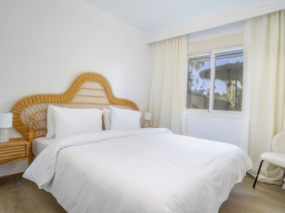 Erdgeschosswohnung zum Verkauf in La Dama de Noche, Nueva Andalucia