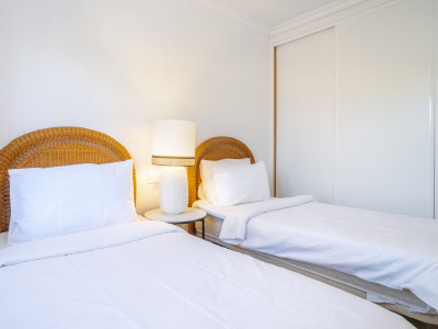 Erdgeschosswohnung zum Verkauf in La Dama de Noche, Nueva Andalucia