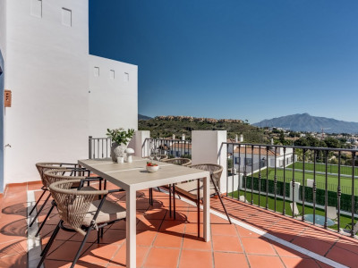 Zweistöckiges Penthouse zum Verkauf in Benahavis
