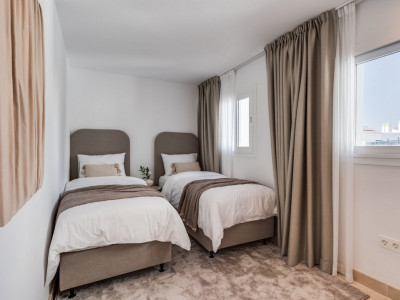 Zweistöckiges Penthouse zum Verkauf in Benahavis