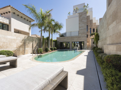 Дуплекс в продаже в La Quinta, Бенахавис