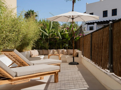 Adosado en venta en Azalea Beach, Marbella - Puerto Banus