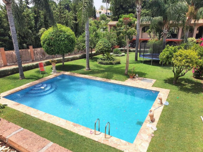 Villa en venta en San Pedro de Alcantara