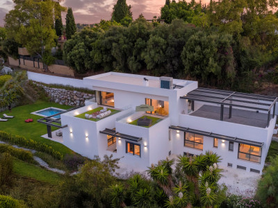 Villa en venta en Benahavis