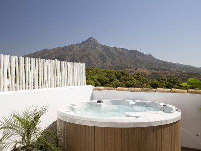 Maison de Ville à vendre à Aloha, Nueva Andalucia