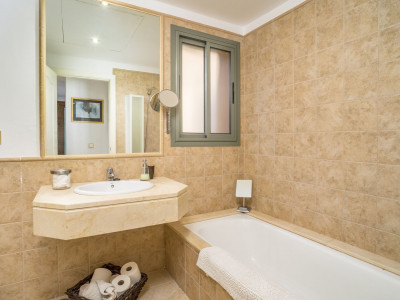 Appartement à vendre à Benatalaya, Estepona