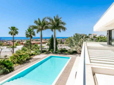 Villa zum Verkauf in Los Flamingos Golf, Benahavis