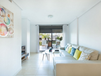 Apartamento Planta Baja en venta en Selwo, Estepona