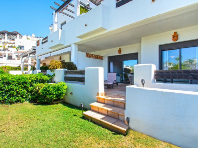 Apartamento Planta Baja en venta en Selwo, Estepona