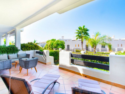 Apartamento Planta Baja en venta en Selwo, Estepona