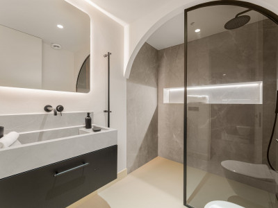 Duplex Penthouse for sale in Monte Halcones, Benahavis