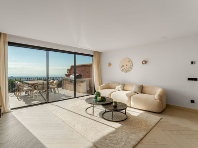 Duplex Penthouse for sale in Monte Halcones, Benahavis