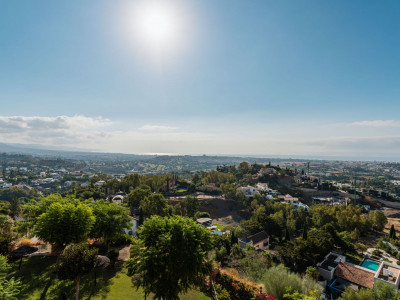 Duplex Penthouse for sale in Monte Halcones, Benahavis