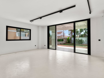 Вилла в продаже в Costalita, Эстепона