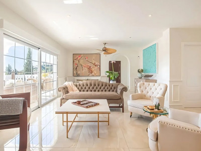 Villa for sale in Paraiso Alto, Benahavis