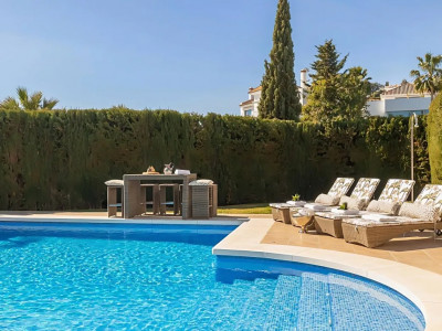 Villa for sale in Paraiso Alto, Benahavis