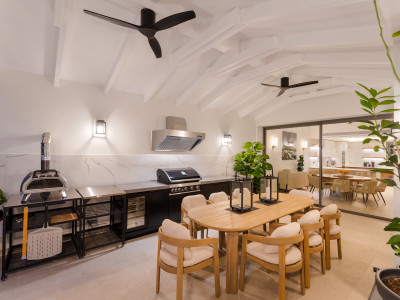 Вилла в продаже в La Cerquilla, Новая Андалусия