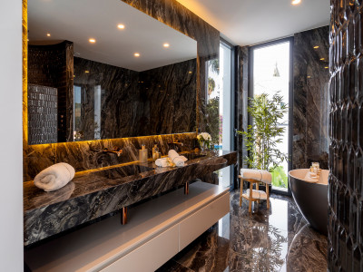 Вилла в продаже в Paraiso Alto, Бенахавис