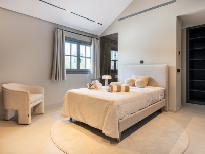 Вилла в продаже в Atalaya Golf, Эстепона