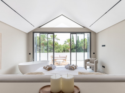 Вилла в продаже в Atalaya Golf, Эстепона