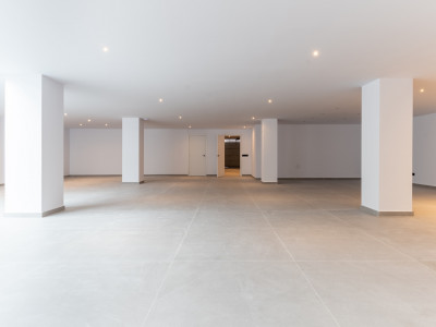 Вилла в продаже в Atalaya Golf, Эстепона