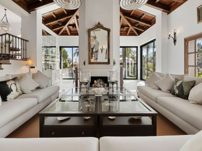 Вилла в продаже в El Madroñal, Бенахавис