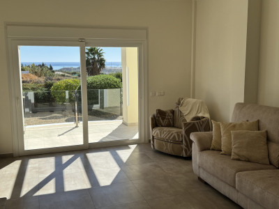 Villa en venta en Puerto Romano, Estepona