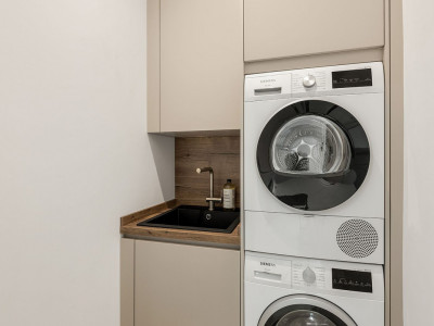 Таунхаус в продаже в Jardines de las Lomas, Золотая Миля