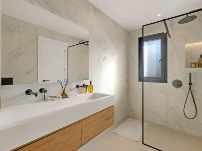 Таунхаус в продаже в Jardines de las Lomas, Золотая Миля