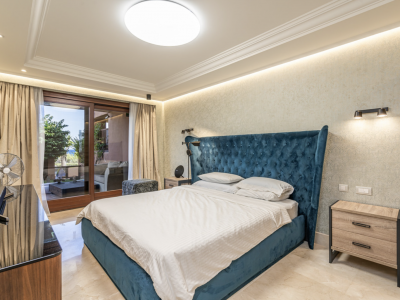 Апартамент на нижнем этаже в продаже в Mar Azul, Эстепона