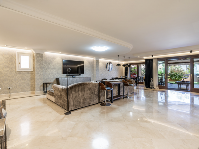 Апартамент на нижнем этаже в продаже в Mar Azul, Эстепона