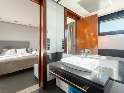 Вилла в продаже в Los Altos de los Monteros, Восточная Марбелья