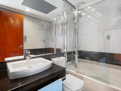 Вилла в продаже в Los Altos de los Monteros, Восточная Марбелья