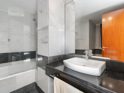 Вилла в продаже в Los Altos de los Monteros, Восточная Марбелья