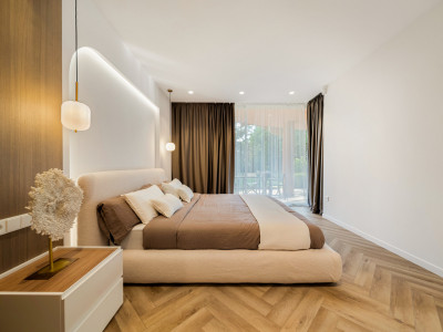 Апартамент на нижнем этаже в продаже в Magna Marbella, Новая Андалусия